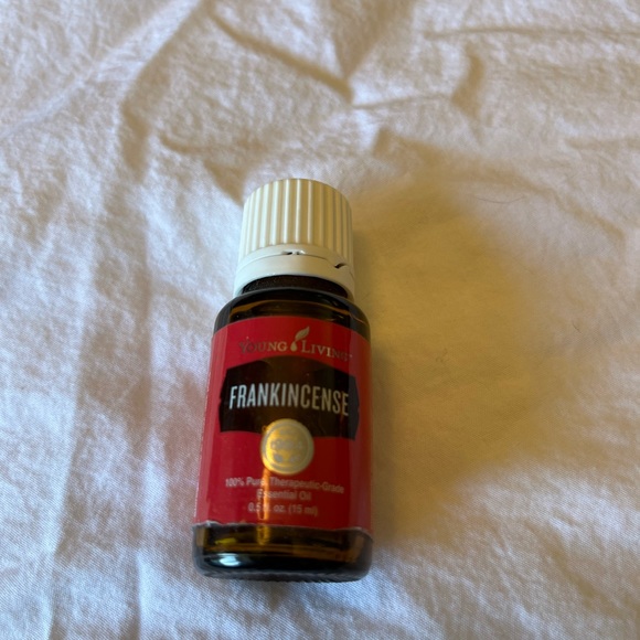 Young Living Frankincense oil - obo new & sealed. The king of essential oils! - Picture 3 of 3